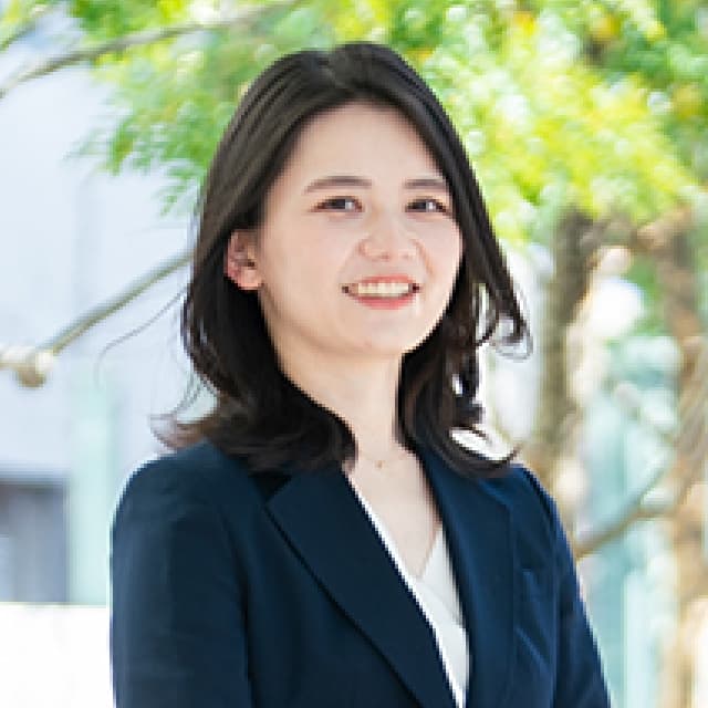 中山 友里